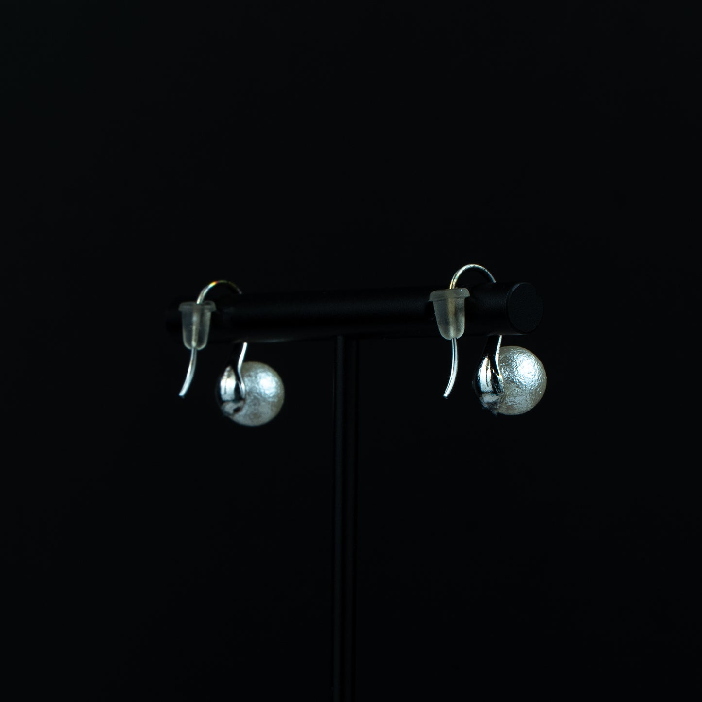 Elaris Drop Earrings