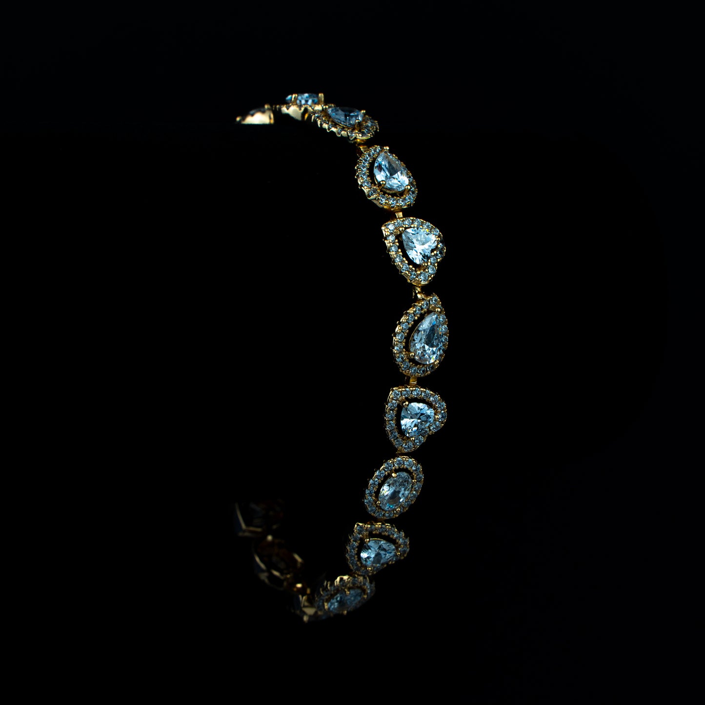 Azura Teardrop Bracelet
