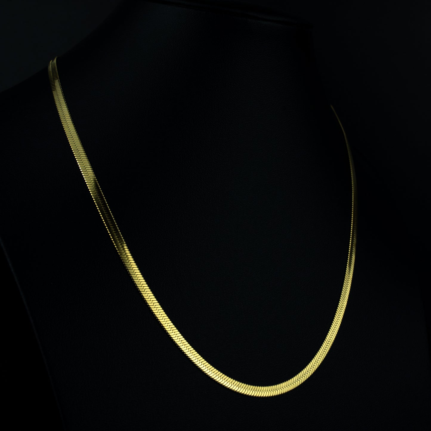 Luna – Sleek Chain Necklace