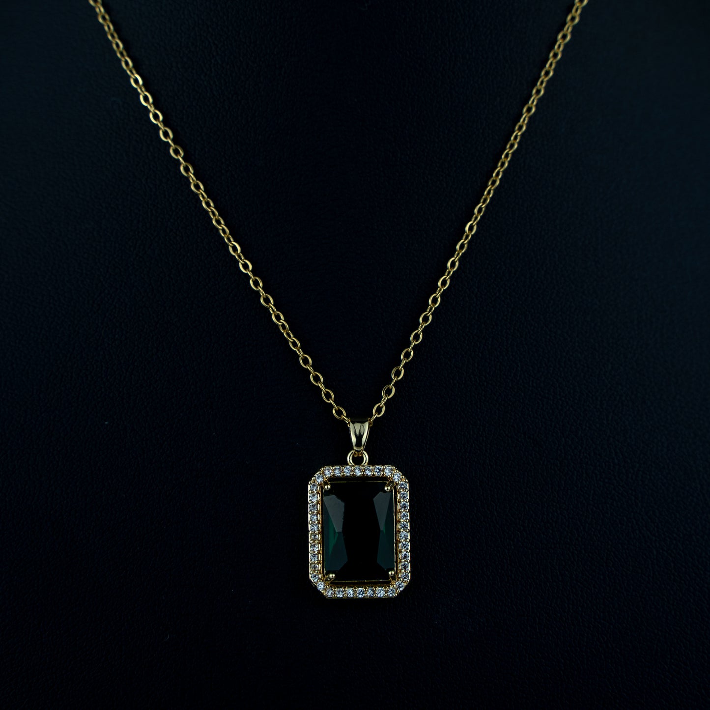 Emerald Grace Pendant Necklace