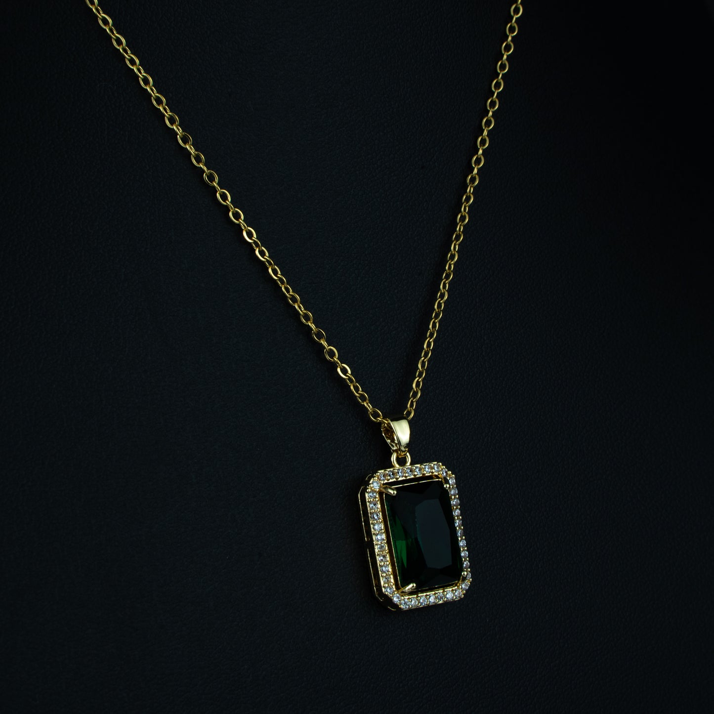 Emerald Grace Pendant Necklace
