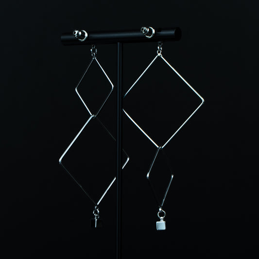 Geometric Silver Cascade