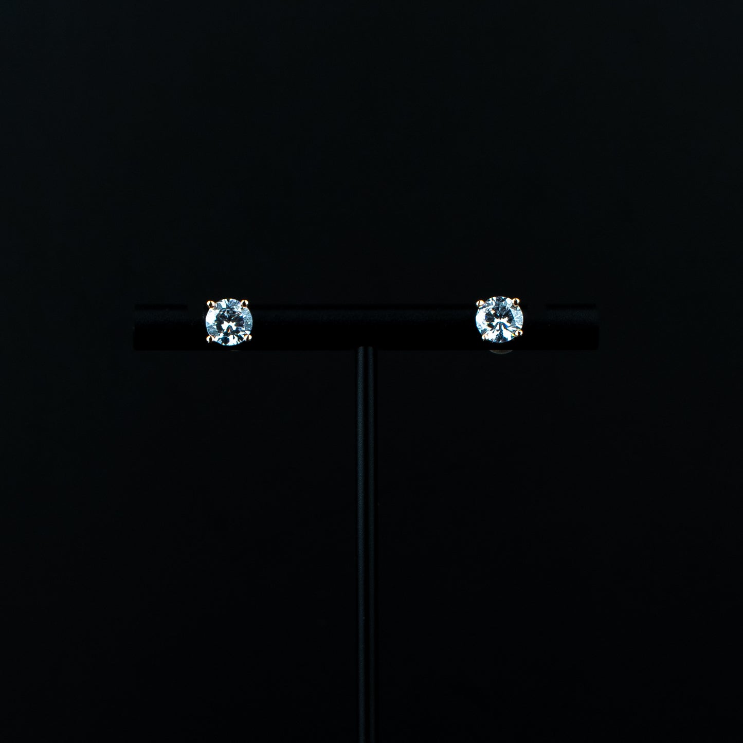 Elara Studs