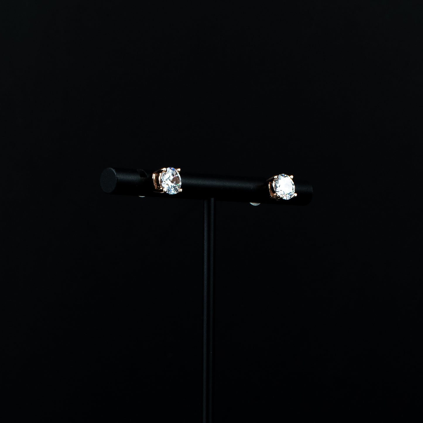 Elara Studs